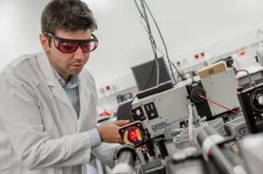 Femtosecond laser