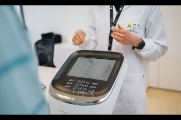 Clinical and omic analysis laboratory